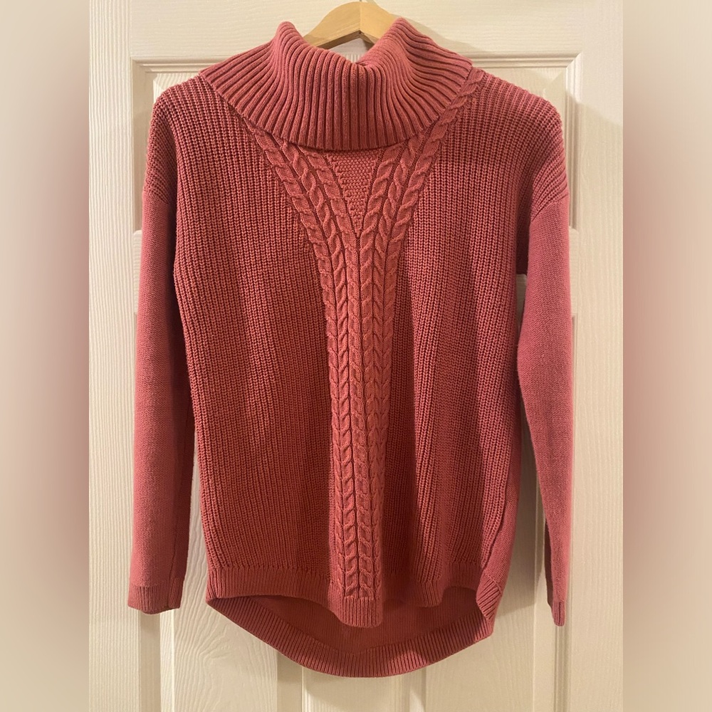 Banana republic cable knit sweater